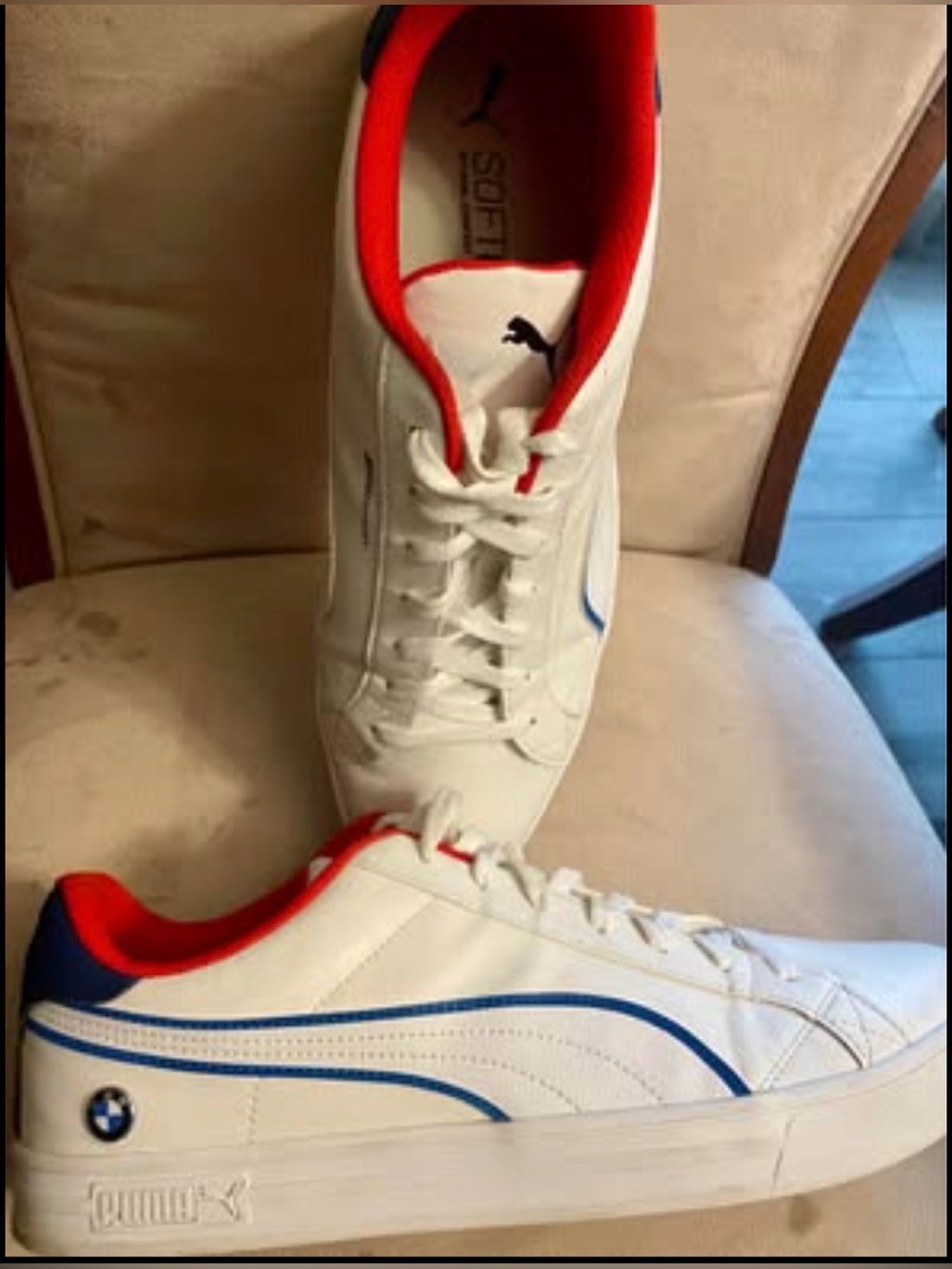 Puma White Sneakers with Blue Stripe and Red Lining